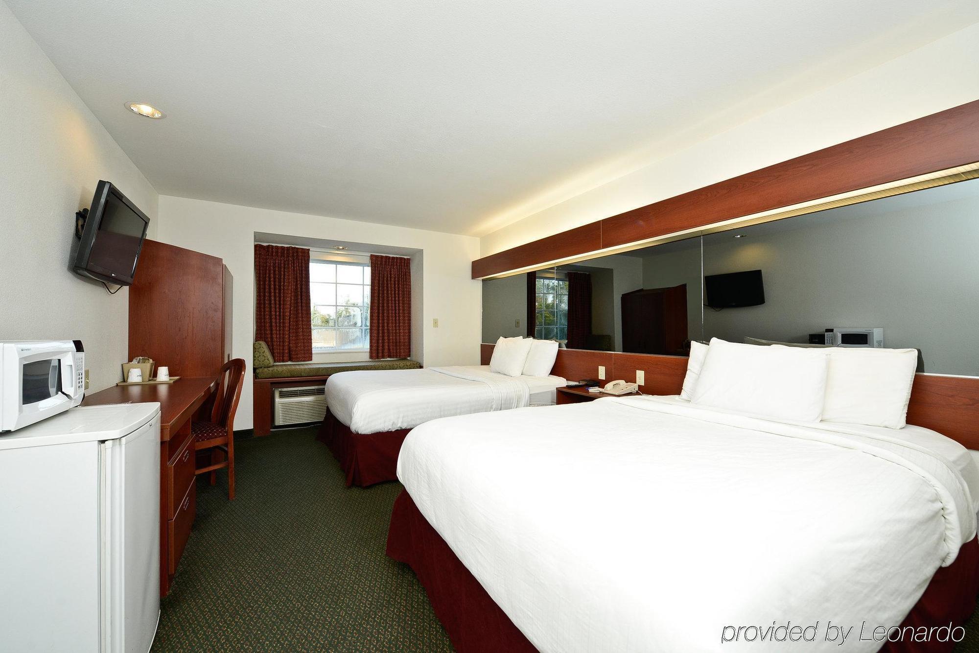 Americas Best Value Inn Lake Charles Interstate 210 Exterior foto